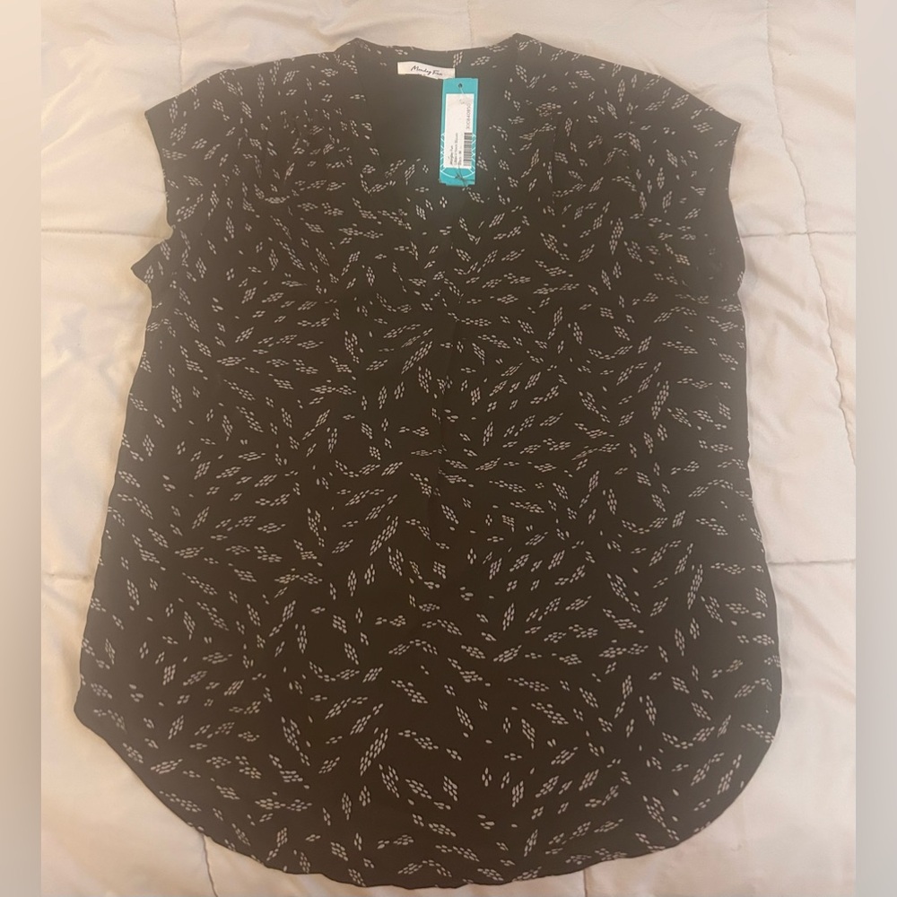 •SALE•(2)Monday Fun/Size M Brand New Dress Tops- NWT. - Picture 2 of 11